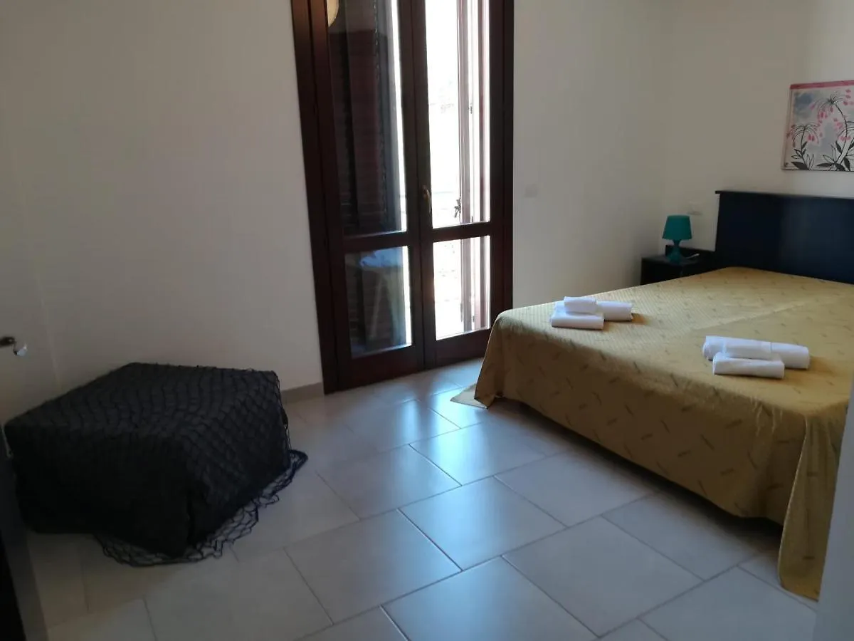 Guest house Casa Regina Hotel Castelluzzo Italy